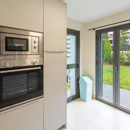Elegant Getaway Near Padierna Marbella Lux Lägenhet Estepona