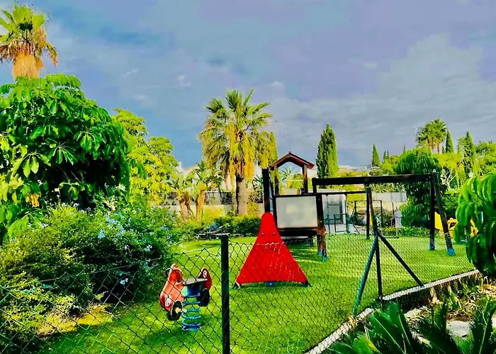 Elegant Getaway Near Padierna Marbella Lux