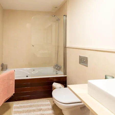 Elegant Getaway Near Padierna Marbella Lux Апартаменты
