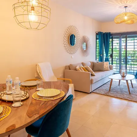 Elegant Getaway Near Padierna Marbella Lux 公寓 *