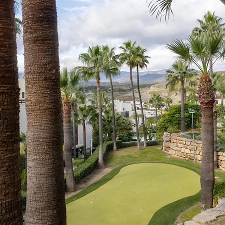 公寓 Elegant Getaway Near Padierna Marbella Lux 埃斯特波纳