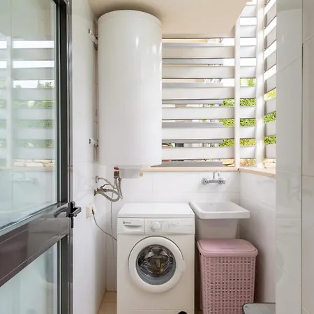 公寓 Elegant Getaway Near Padierna Marbella Lux 埃斯特波纳