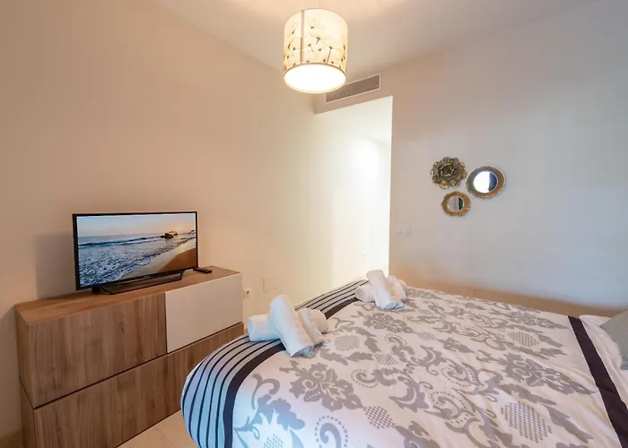 Elegant Getaway Near Padierna Marbella Lux *