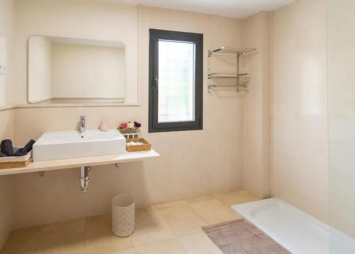 Elegant Getaway Near Padierna Marbella Lux Appartement Estepona