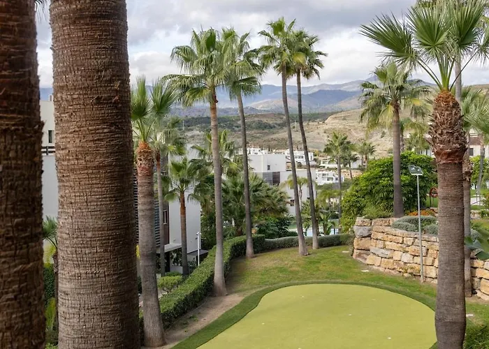 Elegant Getaway Near Padierna Marbella Lux