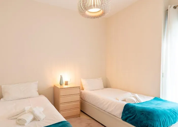 Elegant Getaway Near Padierna Marbella Lux Apartment