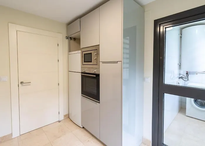 Elegant Getaway Near Padierna Marbella Lux Apartment *