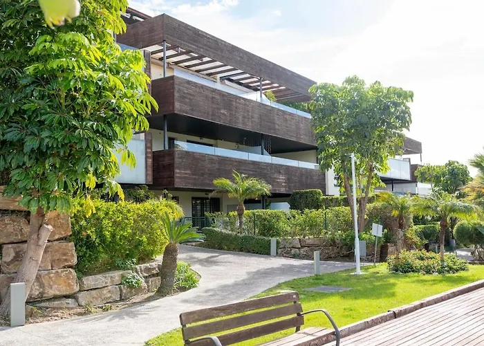 Apartment Elegant Getaway Near Padierna Marbella Lux Estepona