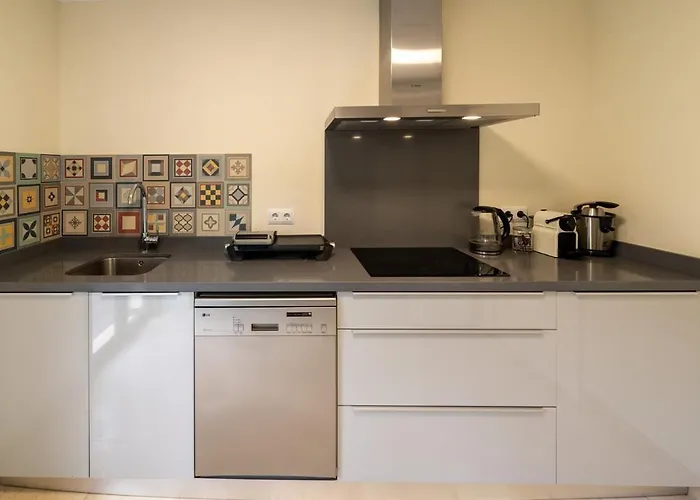 Elegant Getaway Near Padierna Marbella Lux