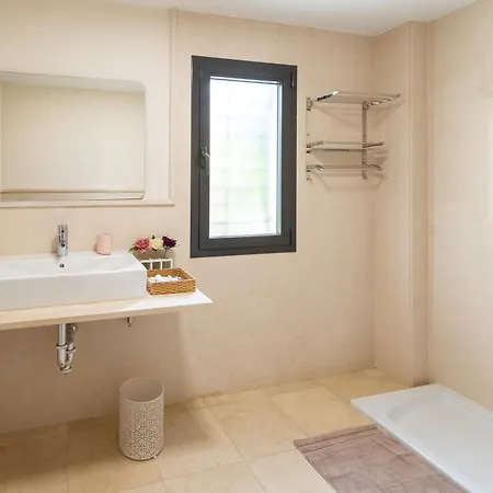 Elegant Getaway Near Padierna Marbella Lux Apartment