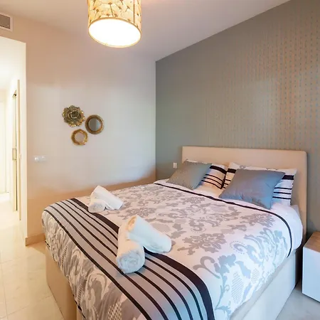 Elegant Getaway Near Padierna Marbella Lux Apartment